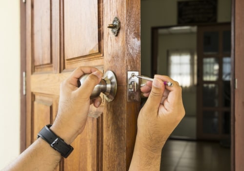 How Long Does It Take for a Locksmith to Unlock a House Door?